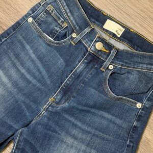 Aritzia Wilfred Free Jeans Size 0